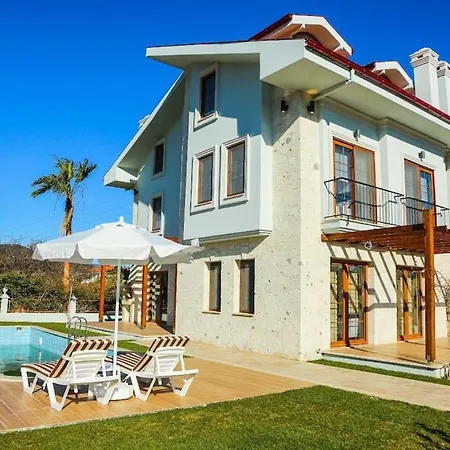 ヴィラ Steelpen *